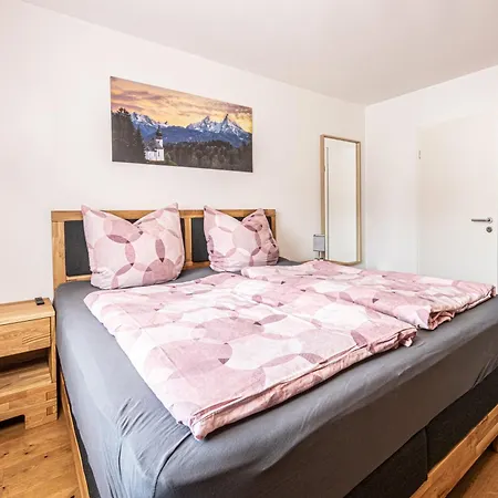 Apartment Hoffmann-schiffer *